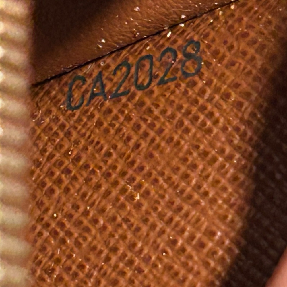 SOLD Louis Vuitton Alexandra Trifold Wallet - Picture 14 of 14